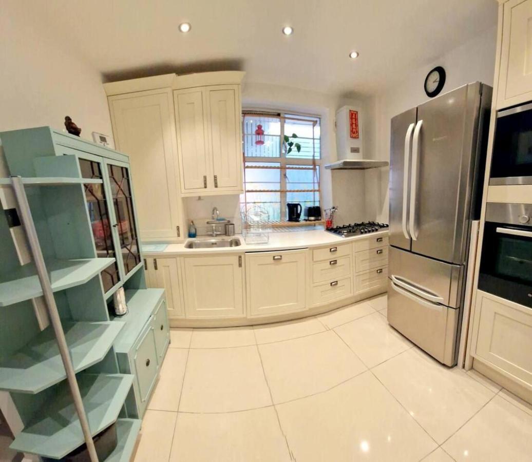 Modern 3-Bed House In Surrey Quays Villa London Exteriör bild