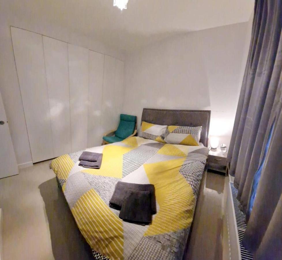 Modern 3-Bed House In Surrey Quays Villa London Exteriör bild