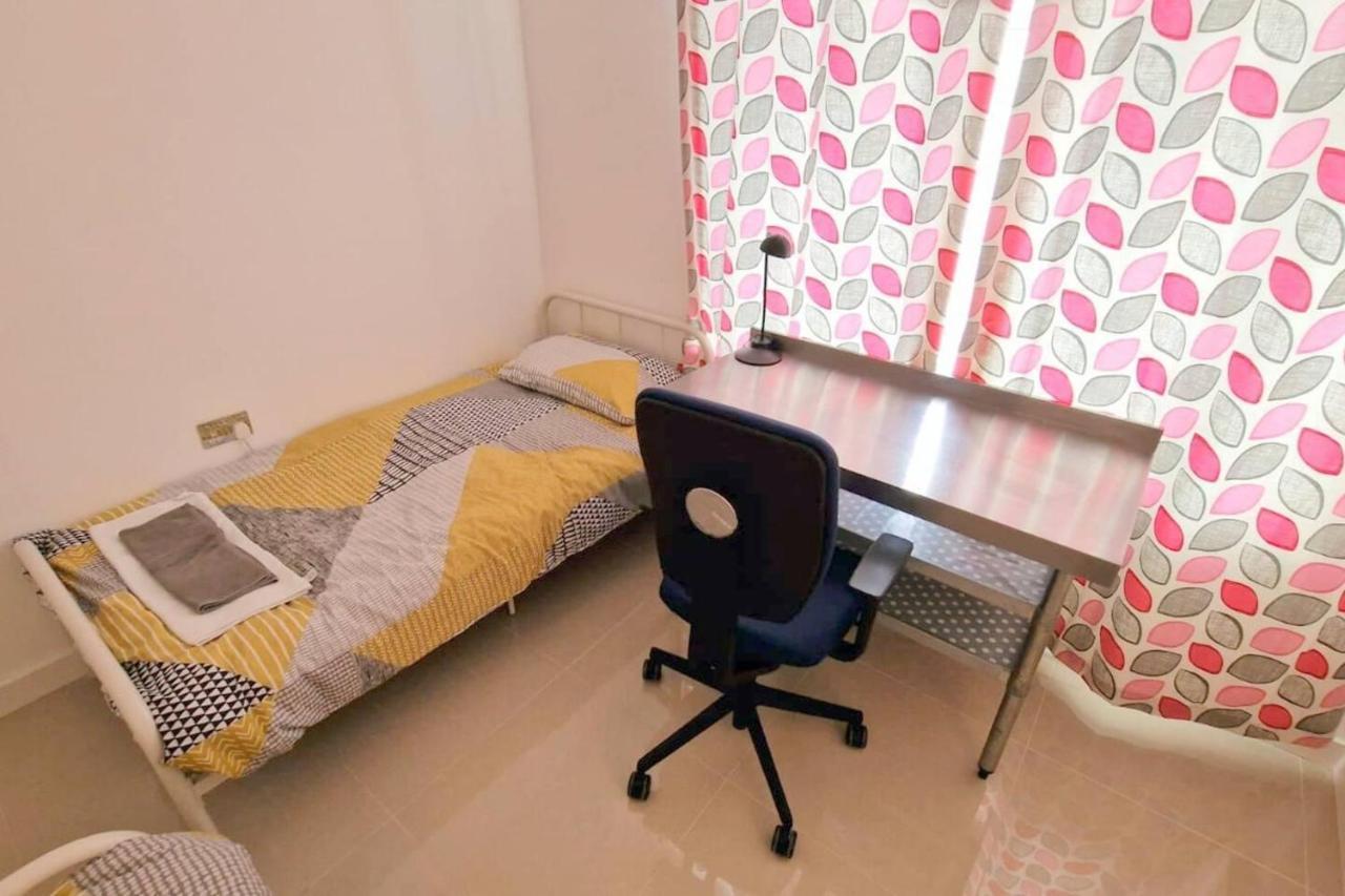 Modern 3-Bed House In Surrey Quays Villa London Exteriör bild