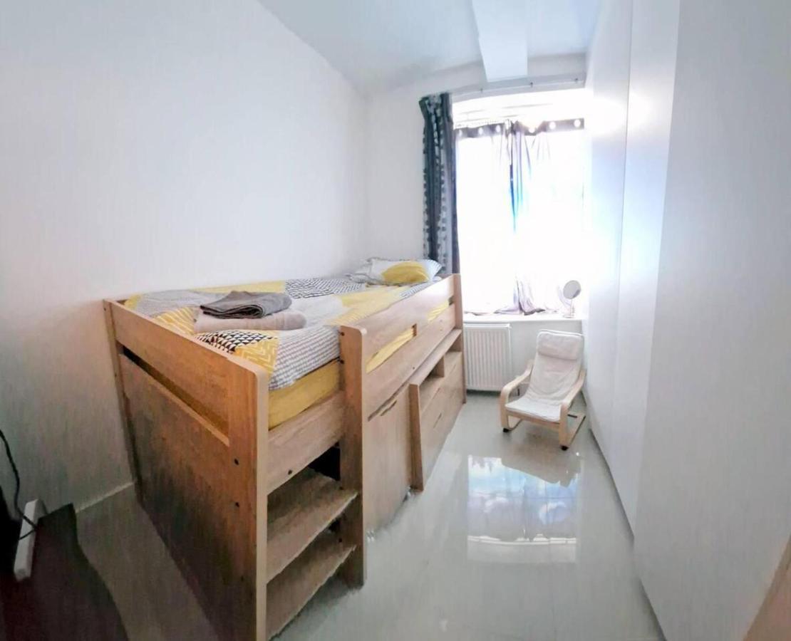 Modern 3-Bed House In Surrey Quays Villa London Exteriör bild